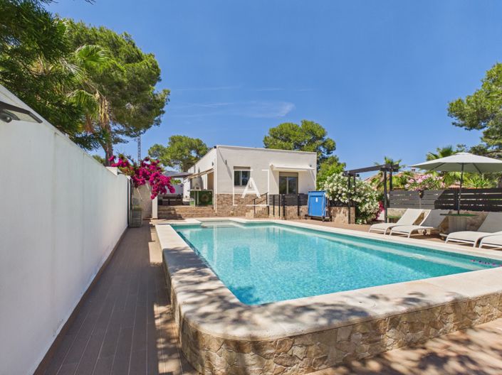 Image No.5-4 Bed Villa for sale