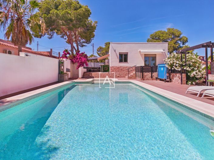 Image No.18-4 Bed Villa for sale