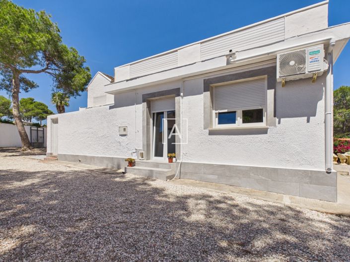 Image No.42-4 Bed Villa for sale