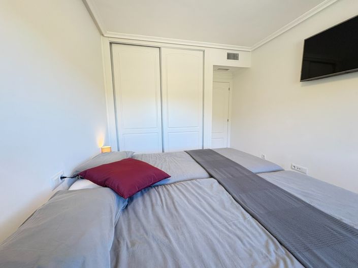 Image No.27-3 Bed Apartment for sale