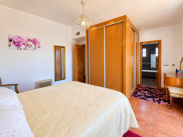 Image No.38-3 Bed Villa for sale