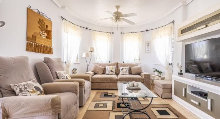 Image No.3-3 Bed Villa for sale