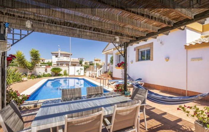Image No.8-3 Bed Villa for sale