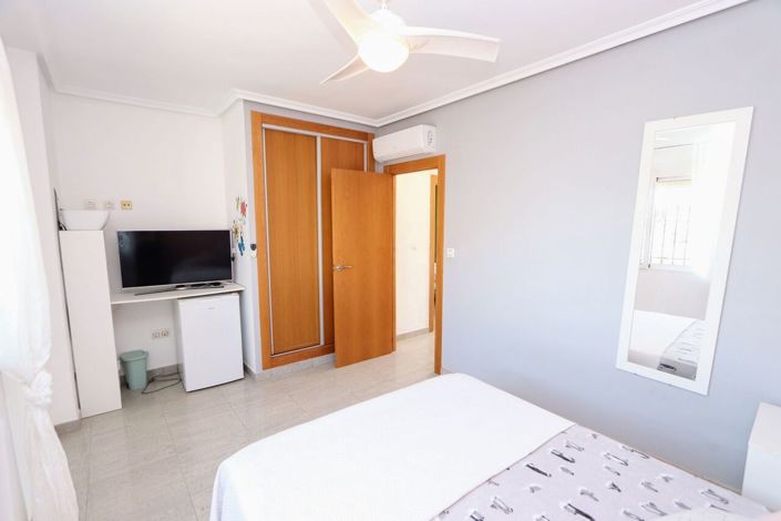Image No.17-3 Bed Villa for sale