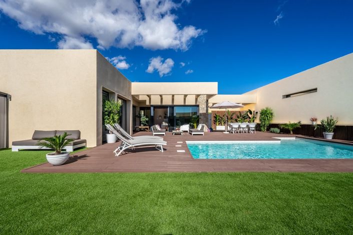 Image No.7-2 Bed Villa for sale