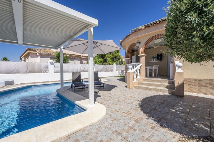 Image No.21-3 Bed Villa for sale