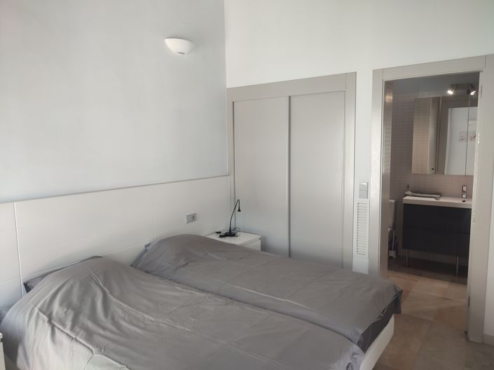 Image No.17-2 Bed Villa for sale
