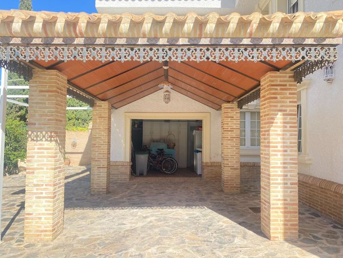 Image No.26-8 Bed Villa for sale