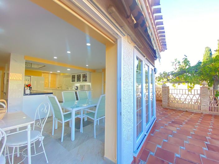 Image No.37-8 Bed Villa for sale
