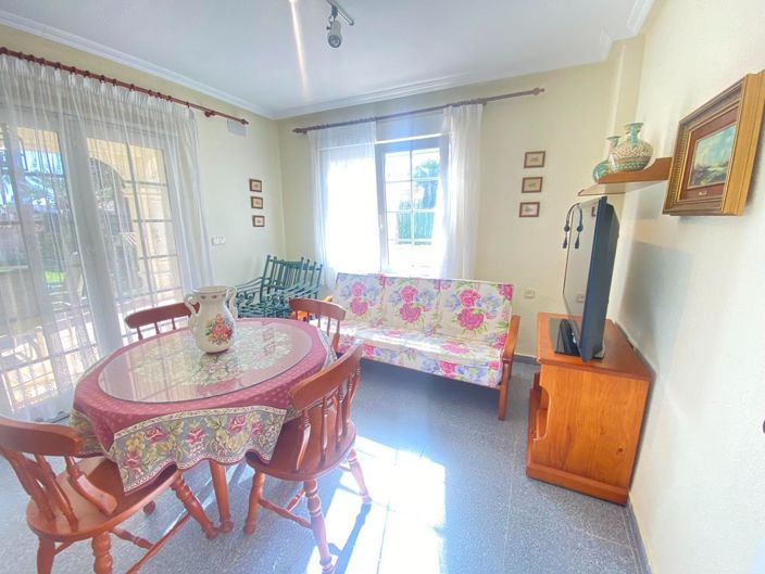 Image No.40-8 Bed Villa for sale