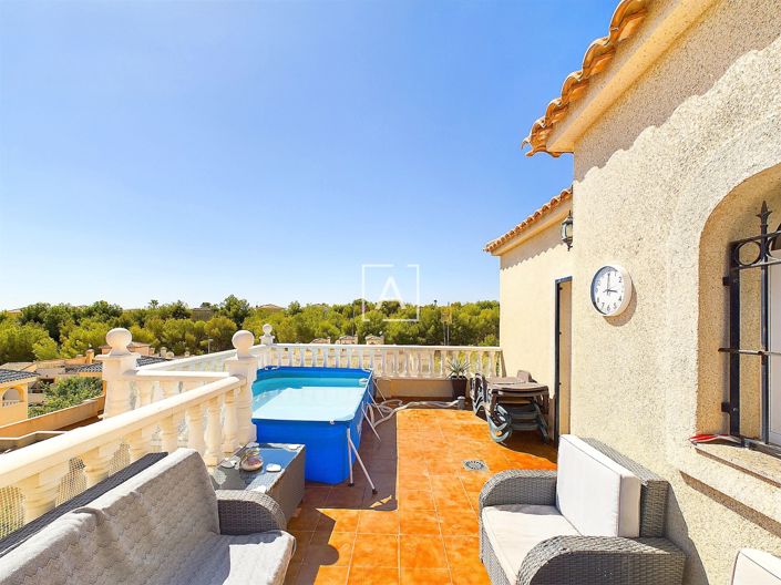 Image No.30-3 Bed Villa for sale
