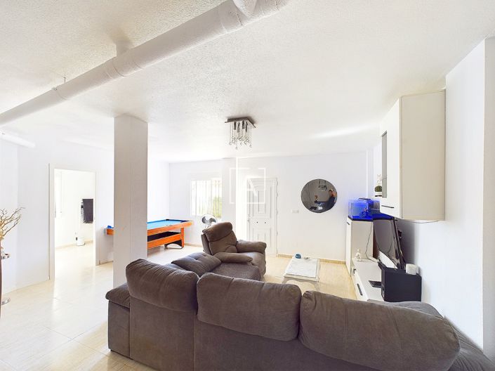 Image No.38-3 Bed Villa for sale