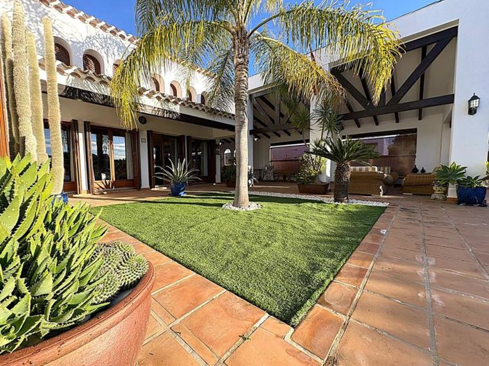 Image No.15-3 Bed Villa for sale