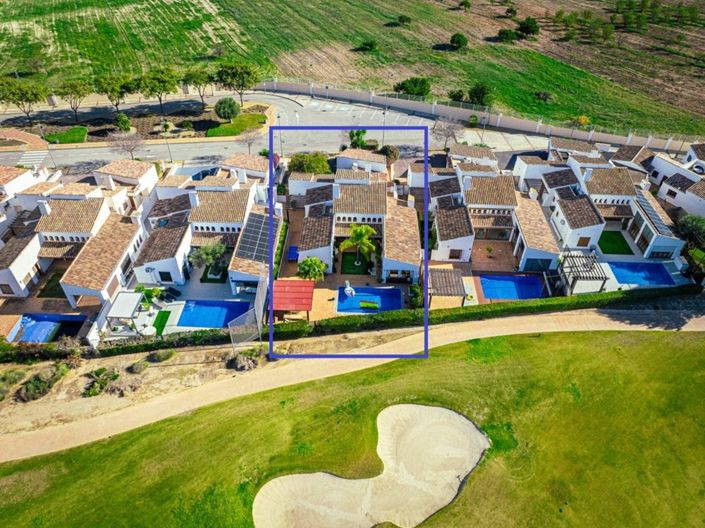 Image No.2-3 Bed Villa for sale
