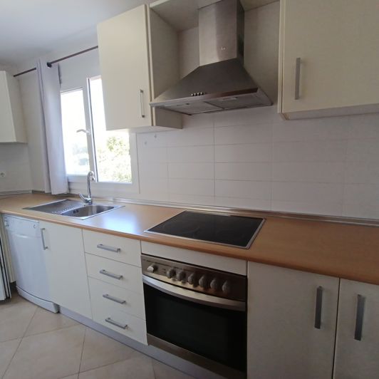 Image No.24-2 Bed Apartment for sale