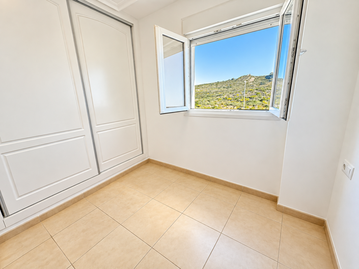 Image No.19-3 Bed Apartment for sale