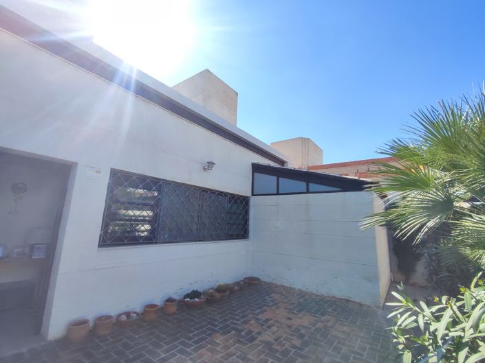 Image No.19-2 Bed Villa for sale