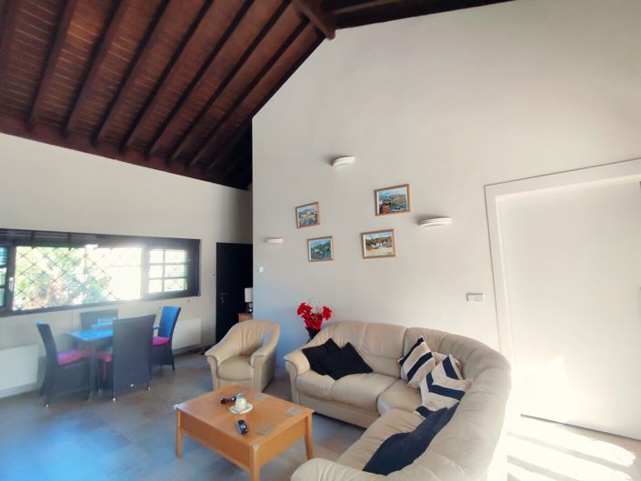 Image No.6-2 Bed Villa for sale