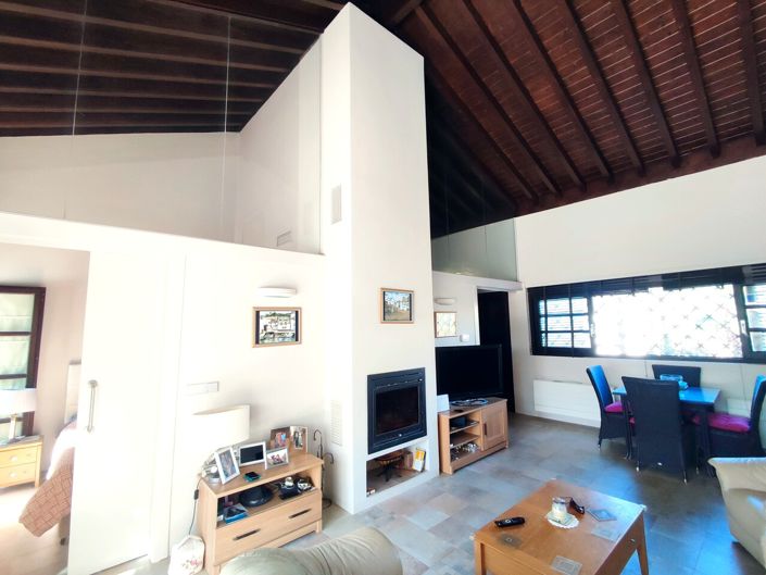 Image No.7-2 Bed Villa for sale