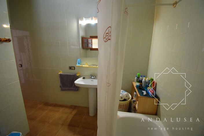 Image No.33-3 Bed Property for sale