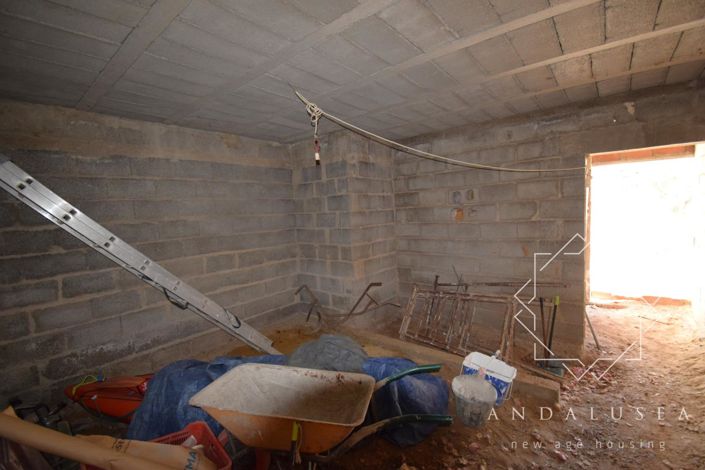 Image No.40-3 Bed Property for sale