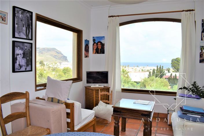 Image No.23-5 Bed Property for sale