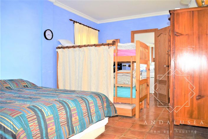 Image No.31-5 Bed Property for sale