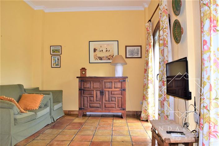 Image No.43-5 Bed Property for sale