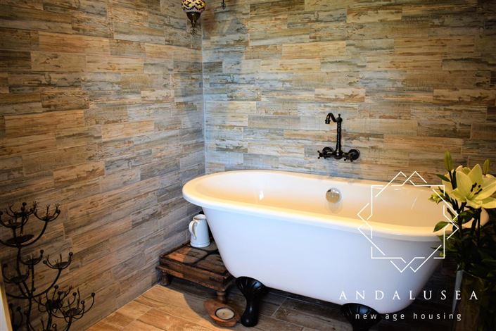 Image No.27-2 Bed Property for sale