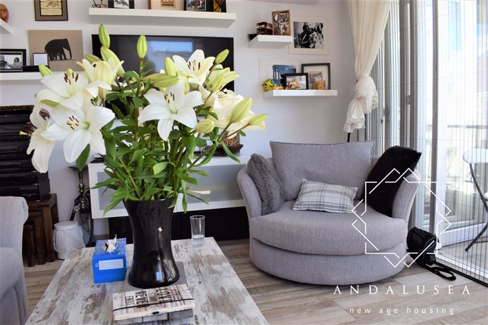 Image No.8-2 Bed Property for sale