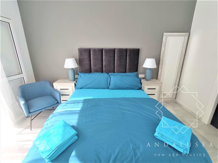 Image No.20-4 Bed Property for sale