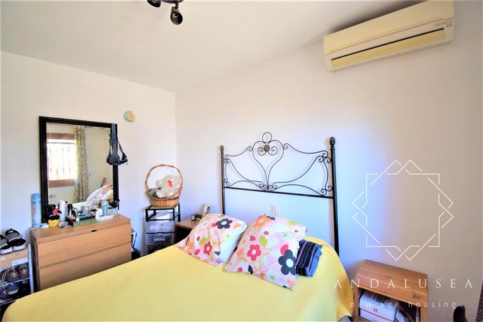 Image No.22-4 Bed Property for sale