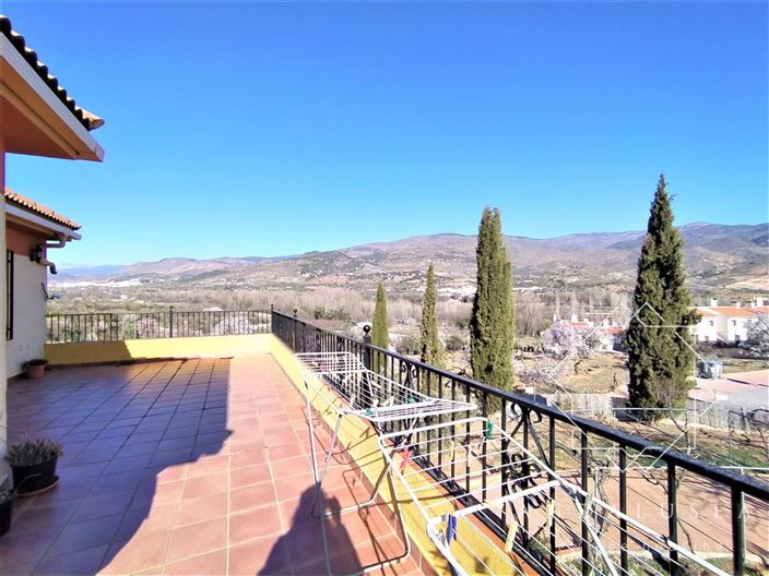 Image No.4-5 Bed Property for sale