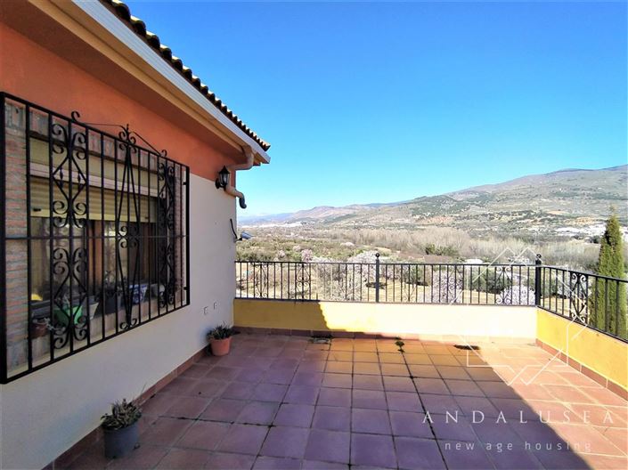 Image No.37-5 Bed Property for sale