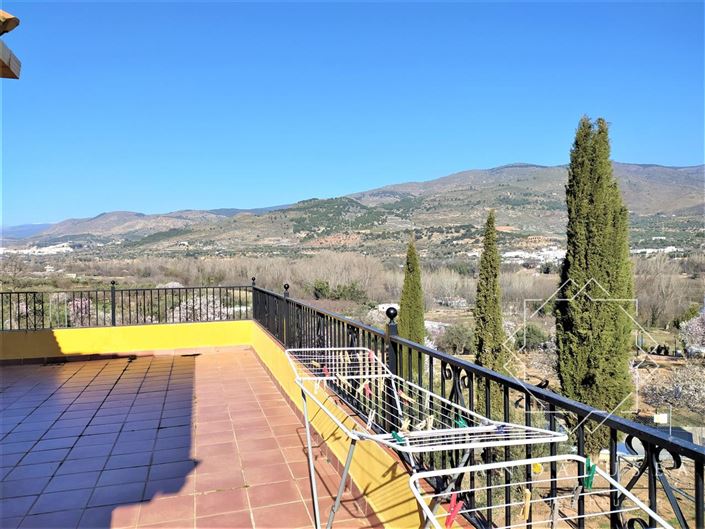 Image No.38-5 Bed Property for sale