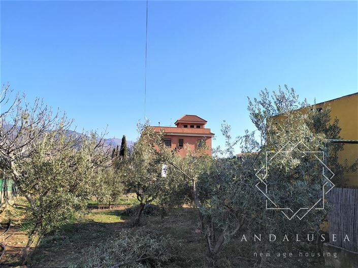 Image No.48-5 Bed Property for sale