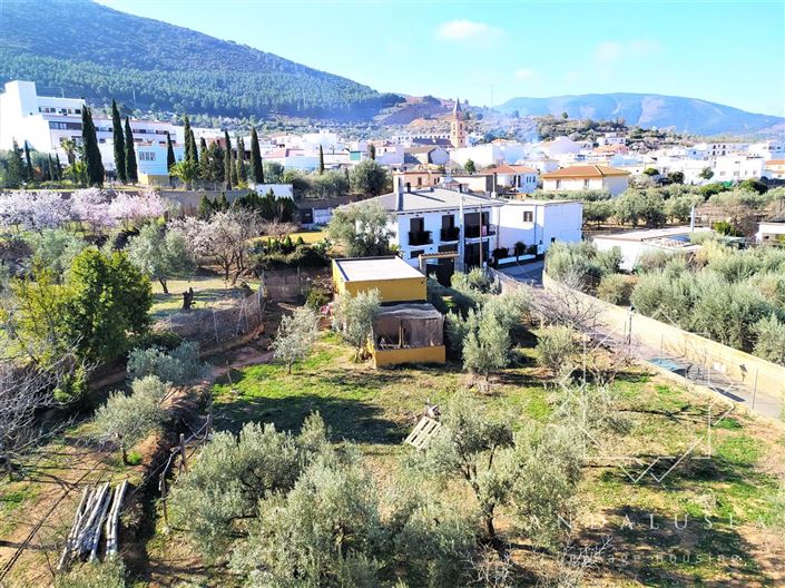 Image No.57-5 Bed Property for sale