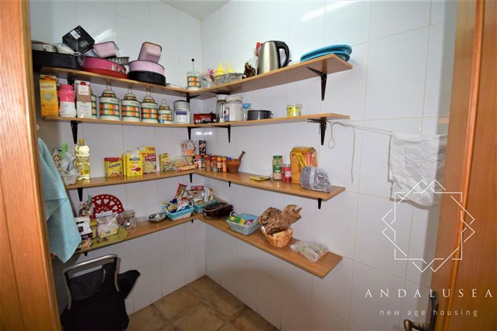 Image No.15-3 Bed Property for sale