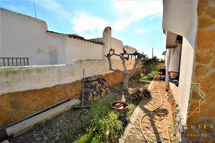 Image No.30-3 Bed Property for sale