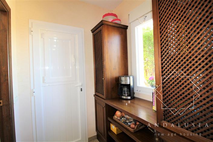 Image No.19-4 Bed Property for sale