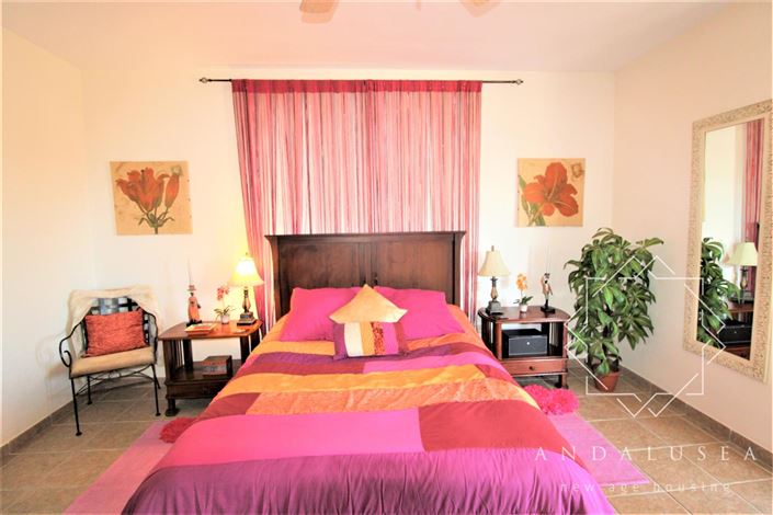 Image No.21-4 Bed Property for sale