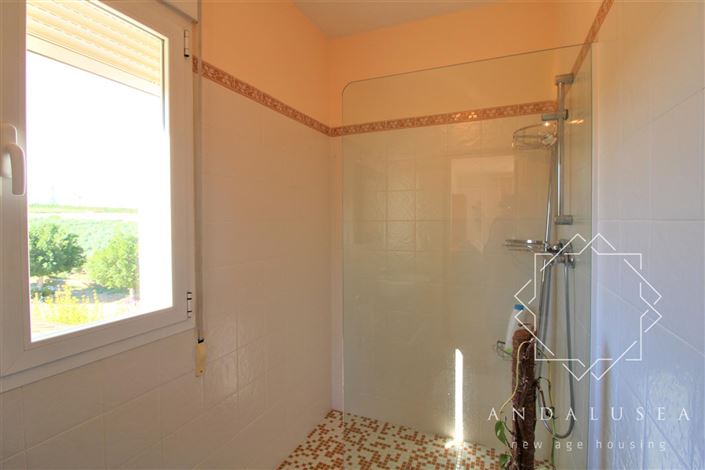 Image No.40-4 Bed Property for sale