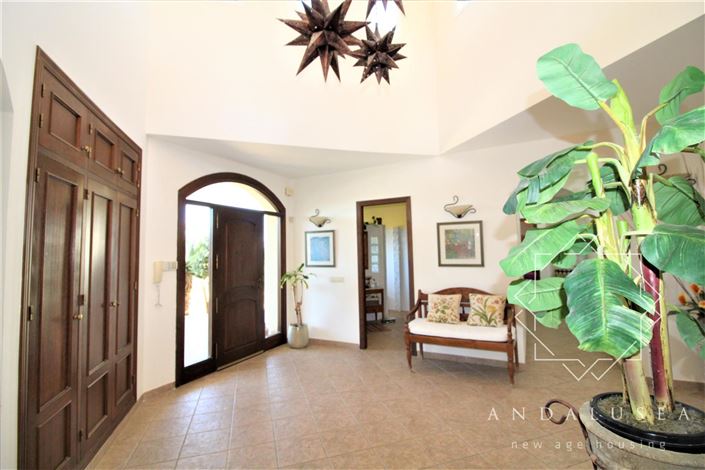 Image No.41-4 Bed Property for sale