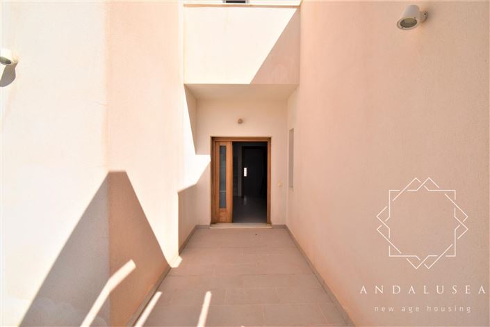 Image No.44-4 Bed Property for sale