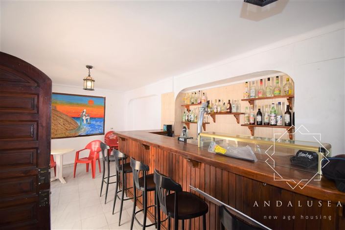 Image No.13-13 Bed Property for sale