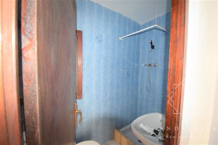 Image No.24-13 Bed Property for sale