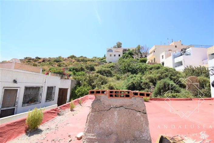 Image No.41-13 Bed Property for sale