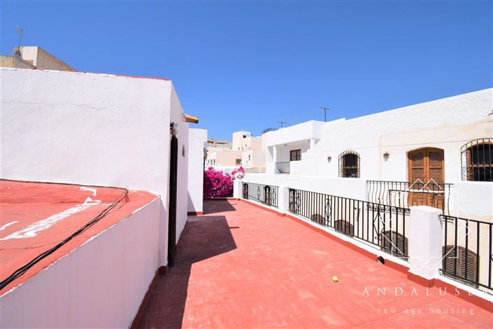 Image No.44-13 Bed Property for sale