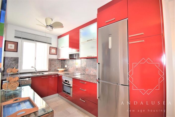 Image No.14-3 Bed Property for sale