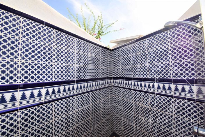 Image No.17-3 Bed Property for sale